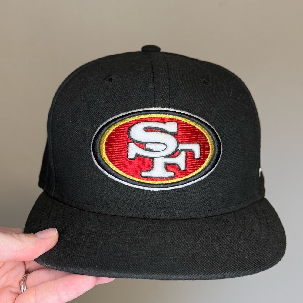 San Francisco 49ers Fitted Hat
